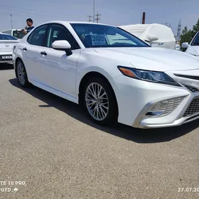 Toyota Camry 2020