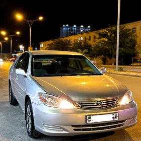 Toyota Camry 2004