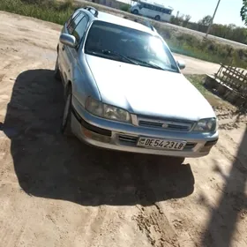 Toyota Corona 1995