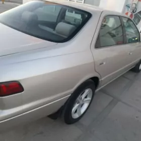 Toyota Camry 1999