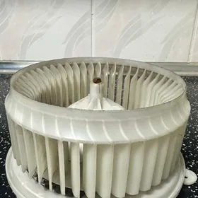 Lexus Is ventilator