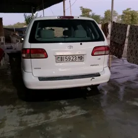 Toyota Sienna 2002
