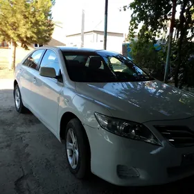 Toyota Camry 2010