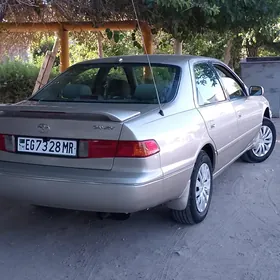 Toyota Camry 2001
