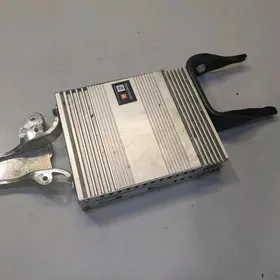 jbl usilitel