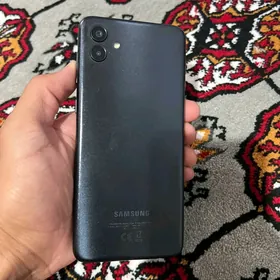 Samsung galaxy A04