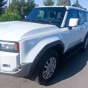 Toyota Land Cruiser Prado 2025