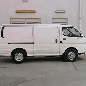 Toyota Hiace 2000