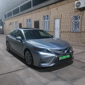 Toyota Camry 2020
