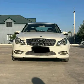 Mercedes-Benz C350 2010