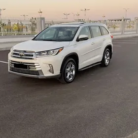 Toyota Highlander 2017