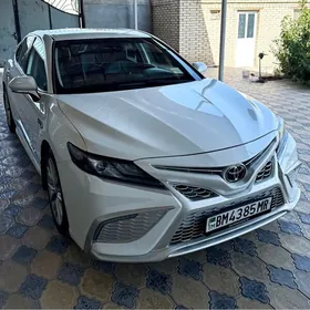 Toyota Camry 2022