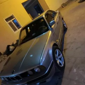 BMW 525 1990