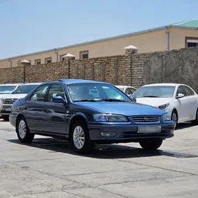 Toyota Camry 2001