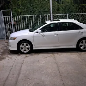 Toyota Camry 2010