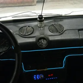 Lada 2104 1980