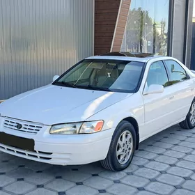 Toyota Camry 1997