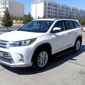 Toyota Highlander 2019