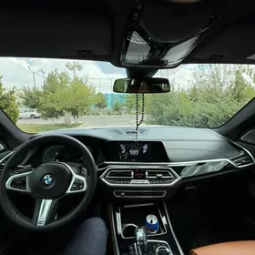 BMW X5 2019
