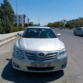 Toyota Camry 2011
