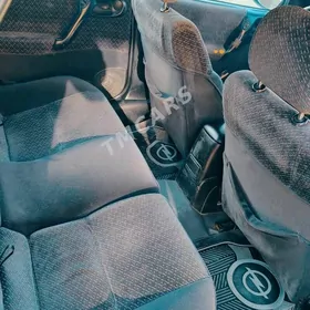 opel vektr