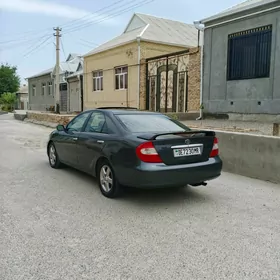 Toyota Camry 2003