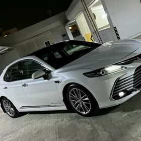 Toyota Camry 2018