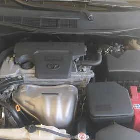 Toyota Camry 2017