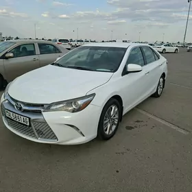 Toyota Camry 2017