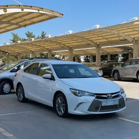 Toyota Camry 2017