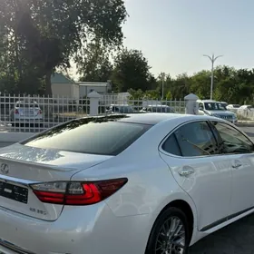 Lexus ES 350 2016