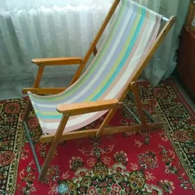 шезлонги