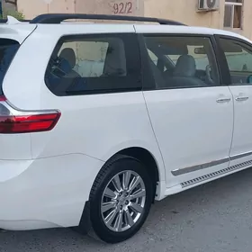 Toyota Sienna 2017
