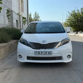 Toyota Sienna 2015