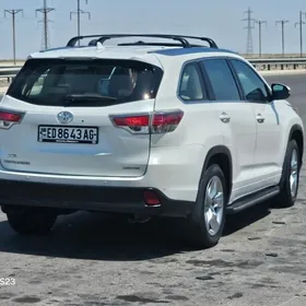 Toyota Highlander 2016
