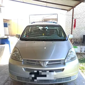 Toyota Sienna 2004