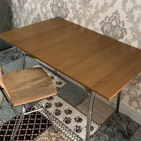 kuhynny stol