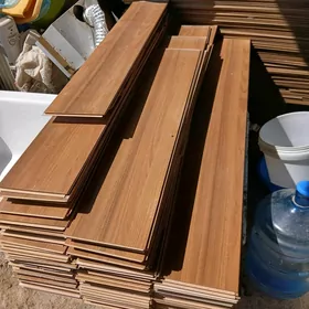 LAMINANT