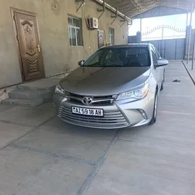 Toyota Camry 2017