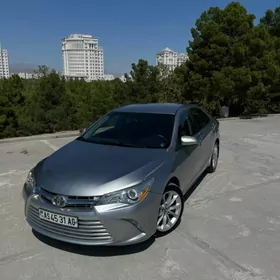 Toyota Camry 2015
