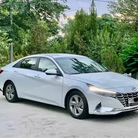 Hyundai Elantra 2021
