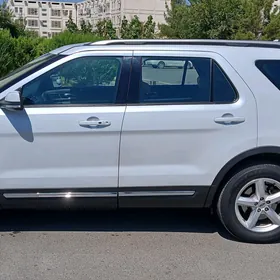 Ford Explorer 2019