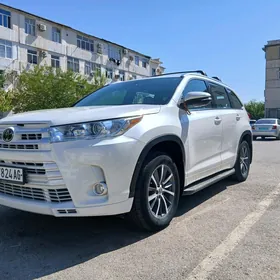 Toyota Highlander 2018