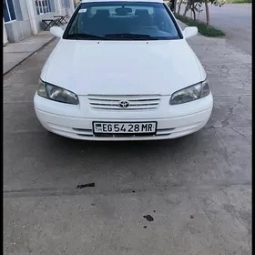 Toyota Camry 1998