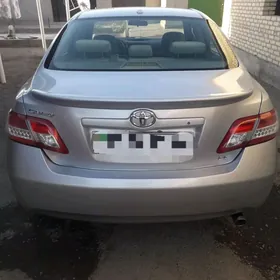 Toyota Camry 2011