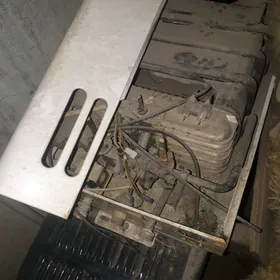 ГАЗОВАЯ КОЛОНКА НА ЗАПЧАСТИ