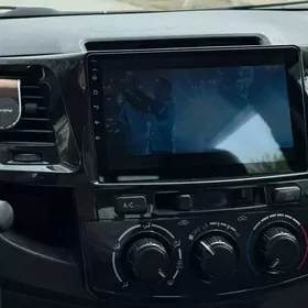 hilux android