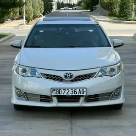 Toyota Camry 2013