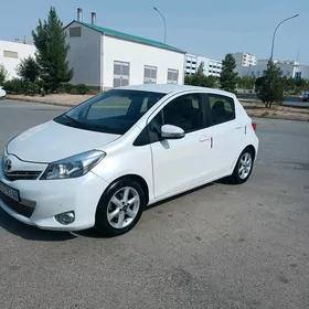 Toyota Yaris 2013