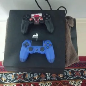 PS4 PRO 4K 1TB